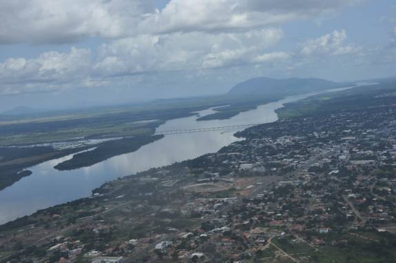Levantando voo em Boa Vista, capital de Roraima, às margens do Rio Branco